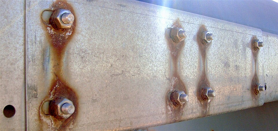 File:Stainless-steel-mild-steel.jpg